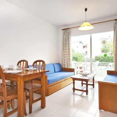 Llevant Apartman *